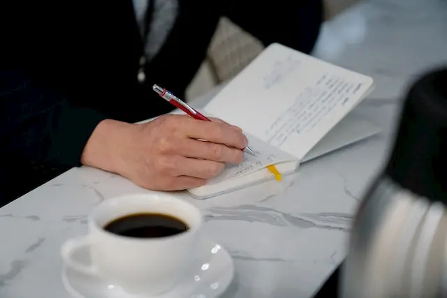 Best 10 AI Tools for Article Content Summary Generate