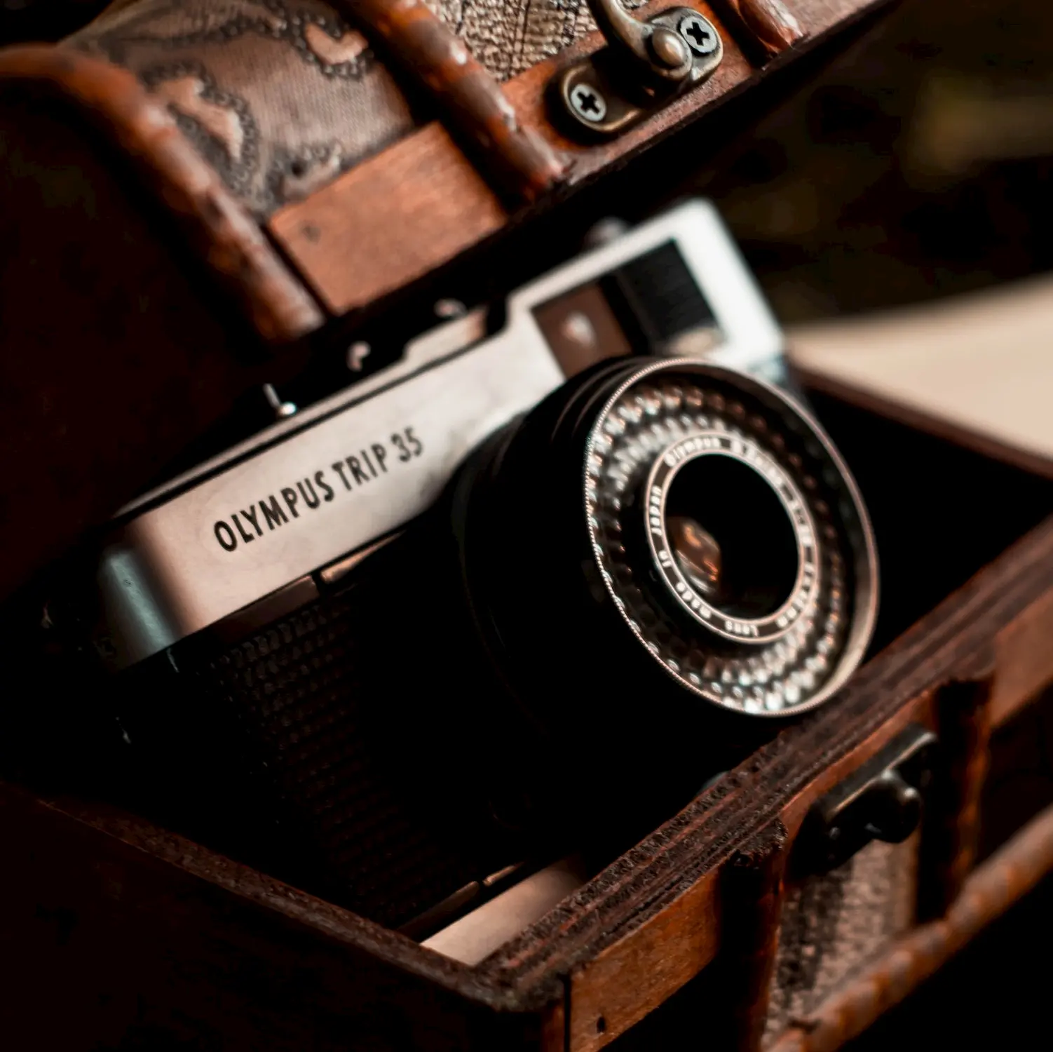 AI Photo Restoration Tools in 2026: Options and Safe Workflow
